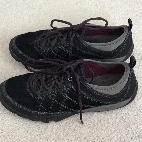 Merrell shoes - Picture 2 of 4